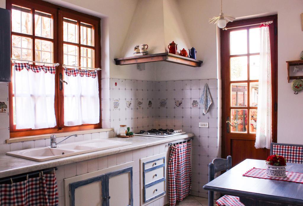 Bed and Breakfast "Lilla" Calci Exterior foto