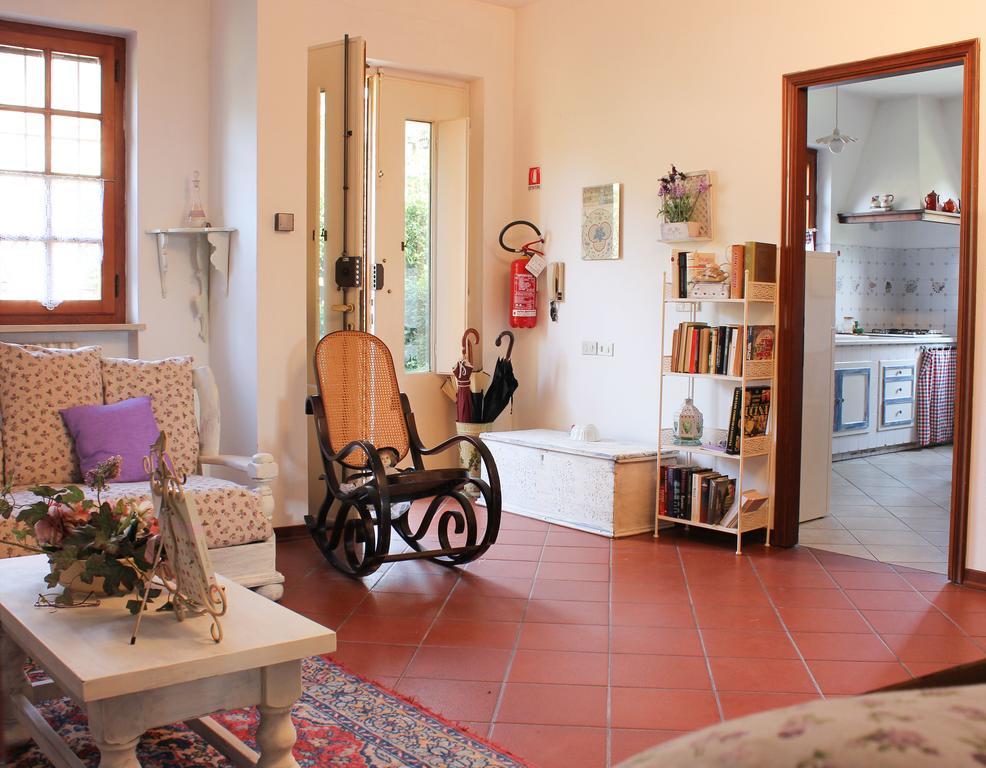 Bed and Breakfast "Lilla" Calci Exterior foto