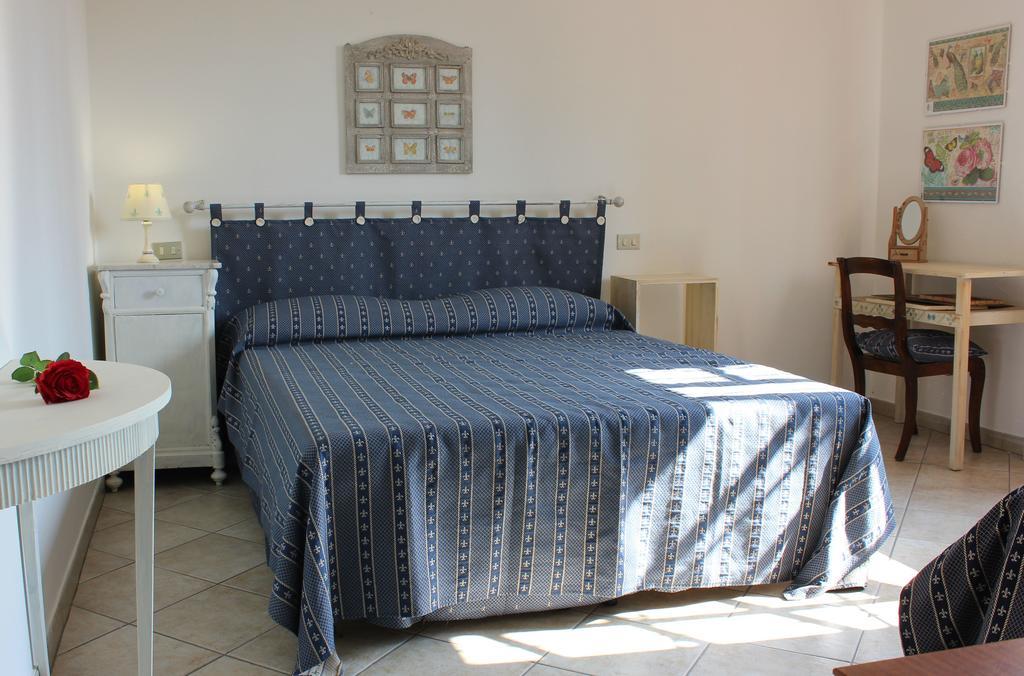 Bed and Breakfast "Lilla" Calci Zimmer foto